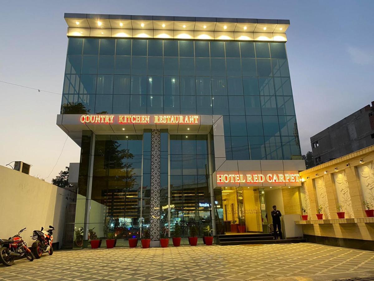 Hotel Sahib'S Red Carpet - Family & Corporate Hotel Chain Agra  Zewnętrze zdjęcie